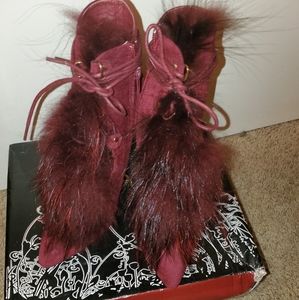 Wine faux fur and suede booties!